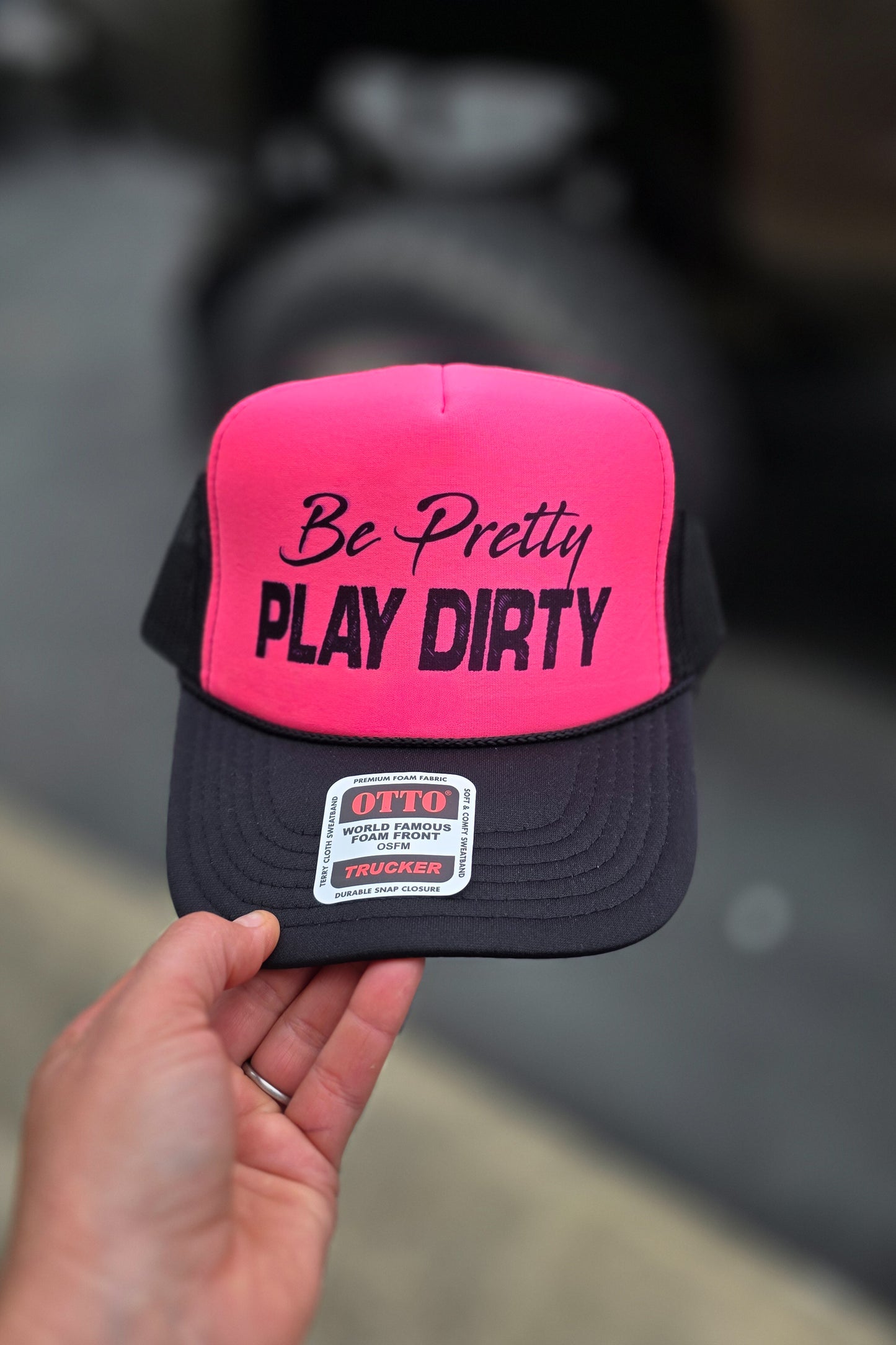 Be Pretty Play Dirty Trucker - Pink/Black